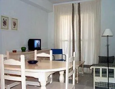 Leo Velamayor 2* Islantilla